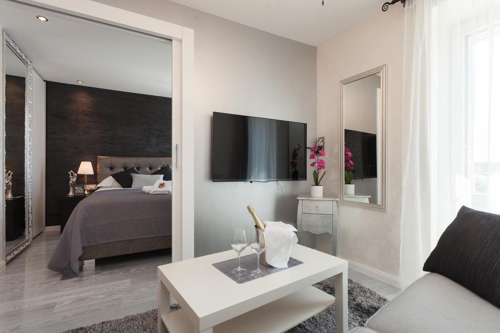 Royal Apartments Rovinj Zewnętrze zdjęcie